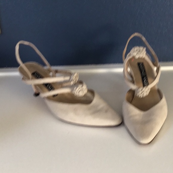 Shoes - Picture 1 of 4